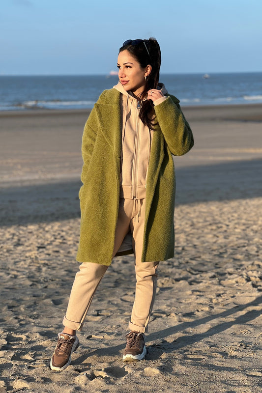 Isabella Mantel Olive
